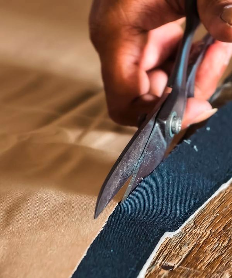 Cutting Fabric for a handmade Imitah orthopedic dog bed